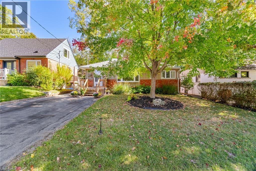 18 Delsey Street, Hamilton, Ontario  L9H 1S1 - Photo 3 - 40869483