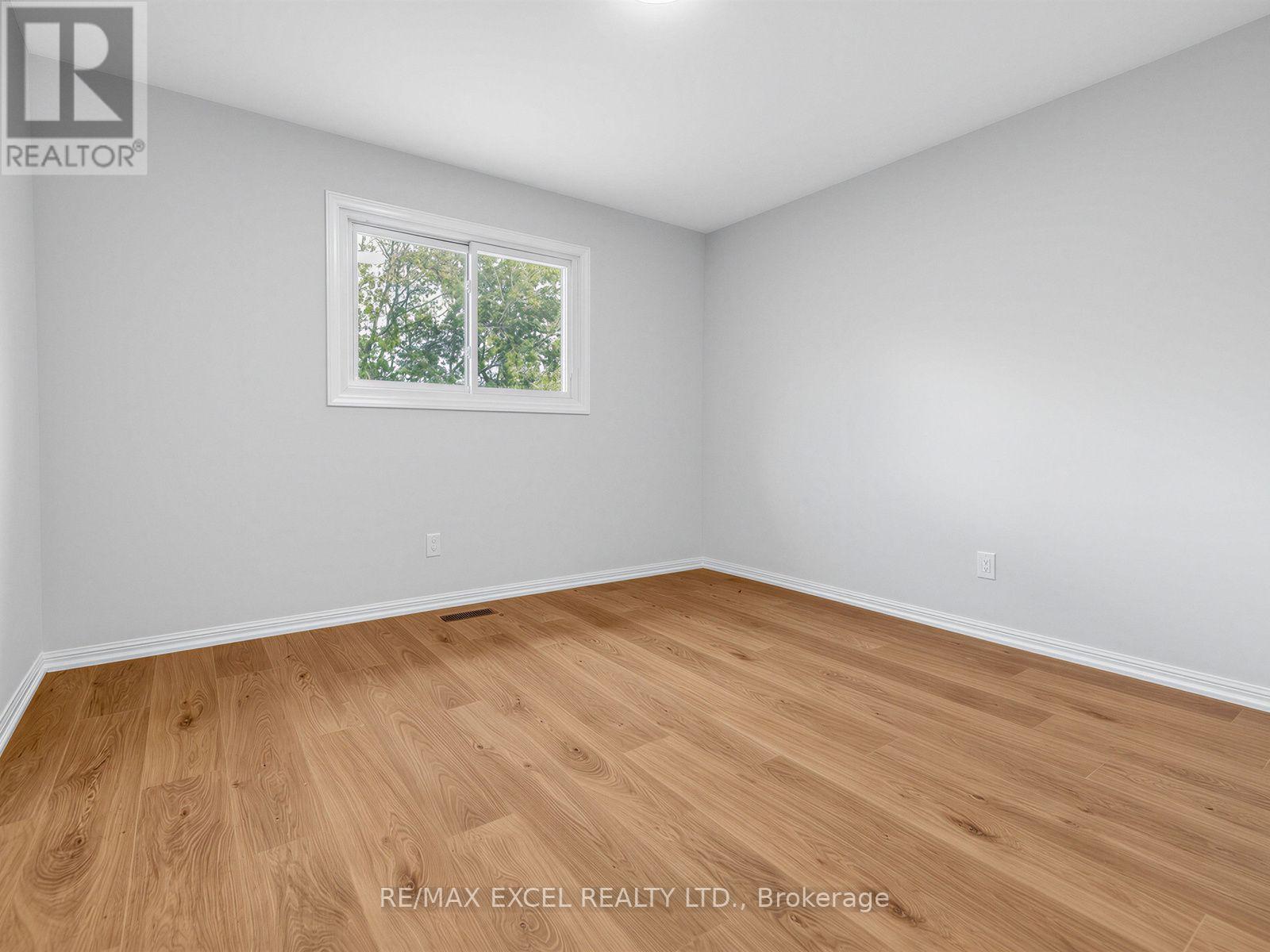 25 Grand Place, Barrie (Allandale Heights), Ontario  L4N 4Y3 - Photo 21 - S13868598