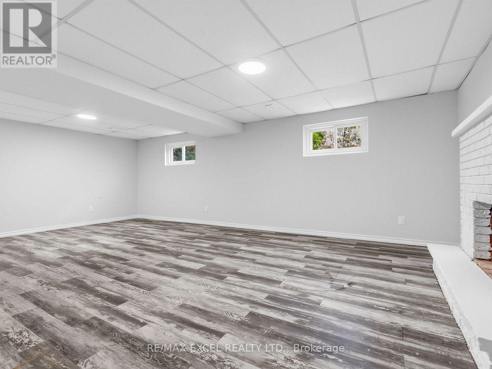25 Grand Place, Barrie (Allandale Heights), Ontario  L4N 4Y3 - Photo 30 - S13868598