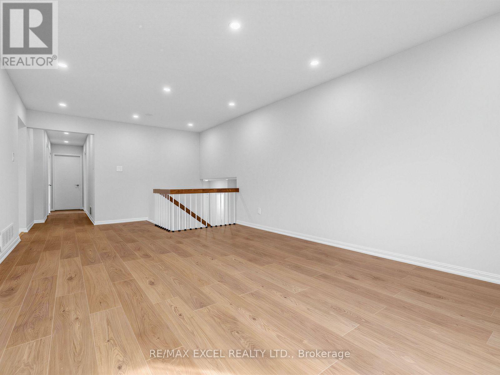 25 Grand Place, Barrie (Allandale Heights), Ontario  L4N 4Y3 - Photo 6 - S13868598