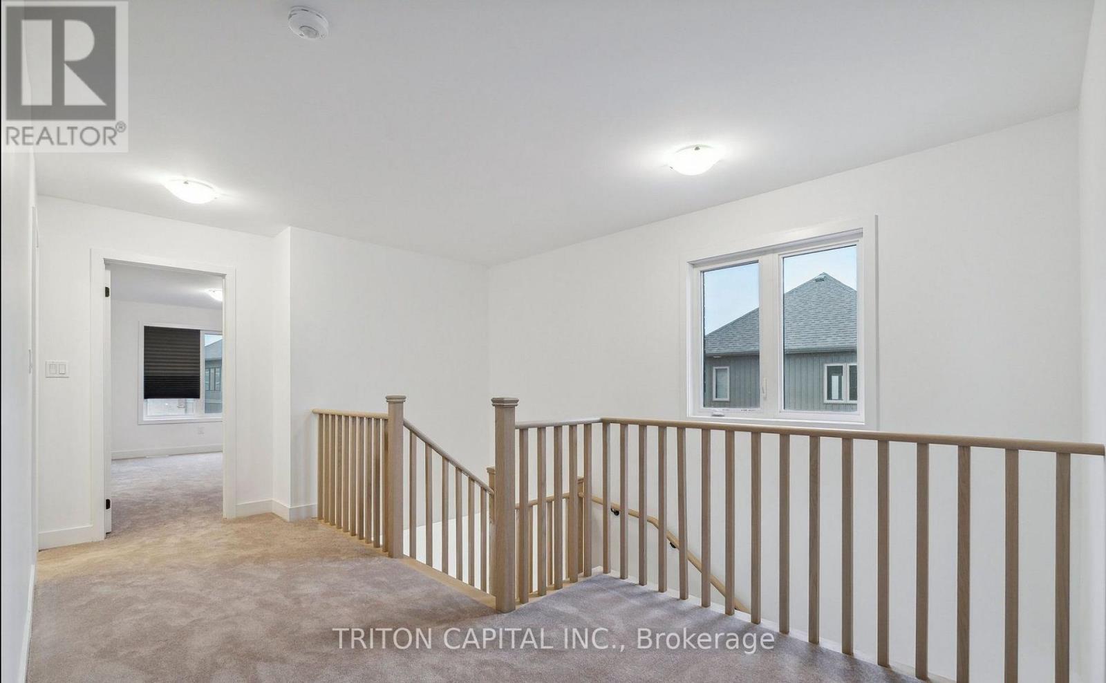 Upper - 75 Wheatfield Road, Barrie, Ontario L9J 0C2 - Photo 11 - S13868630