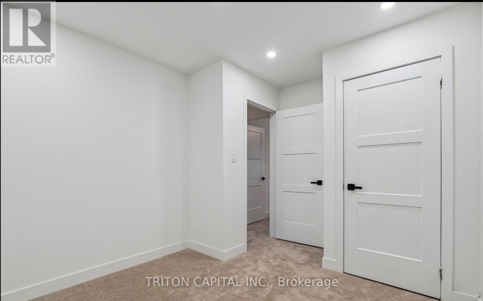 Upper - 75 Wheatfield Road, Barrie, Ontario L9J 0C2 - Photo 24 - S13868630