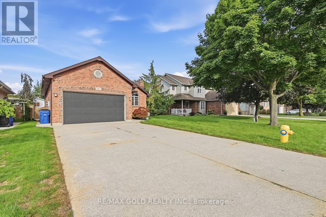 8 Garden Path, Chatham-Kent, Ontario  N7L 5L5 - Photo 2 - X13862630