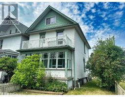 241 SYNDICATE AVE N, Thunder Bay, Ontario