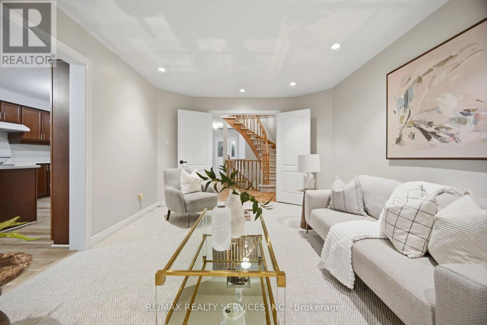 4 Leeward Drive, Brampton, Ontario  L6S 5V6 - Photo 17 - W13868602