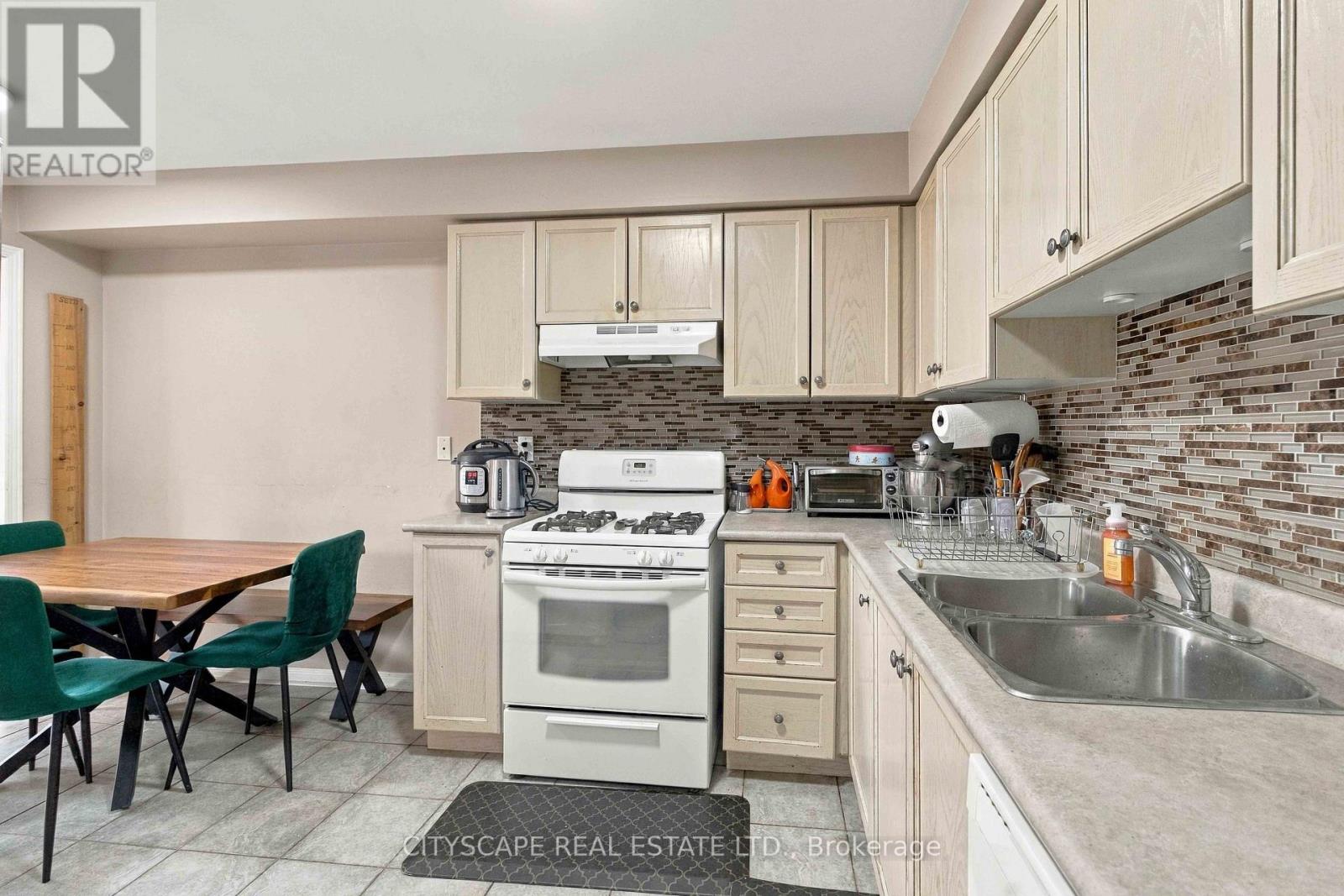 147 - 6399 Spinnaker Circle, Mississauga, Ontario  L5W 1Z4 - Photo 15 - W13868628
