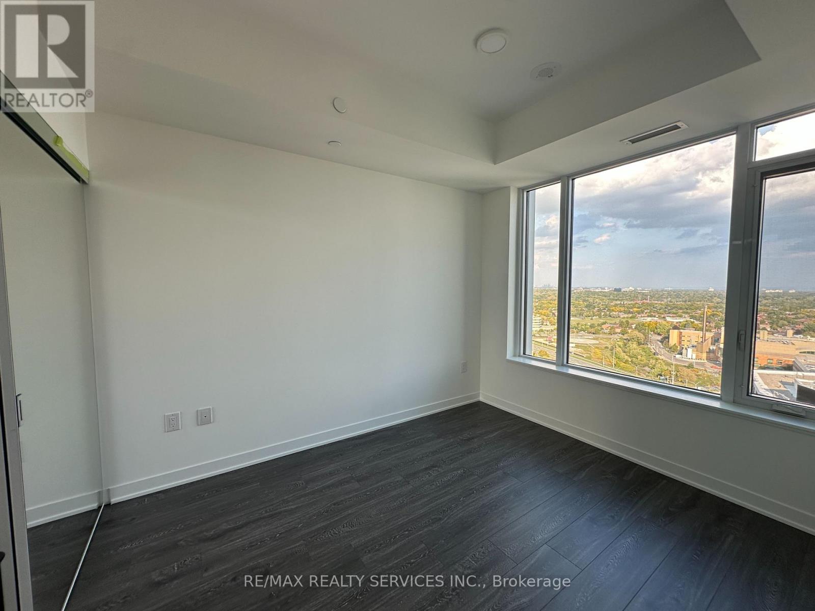 1913 - 2495 Eglinton Avenue W, Mississauga, Ontario  L5M 2V8 - Photo 7 - W13868634