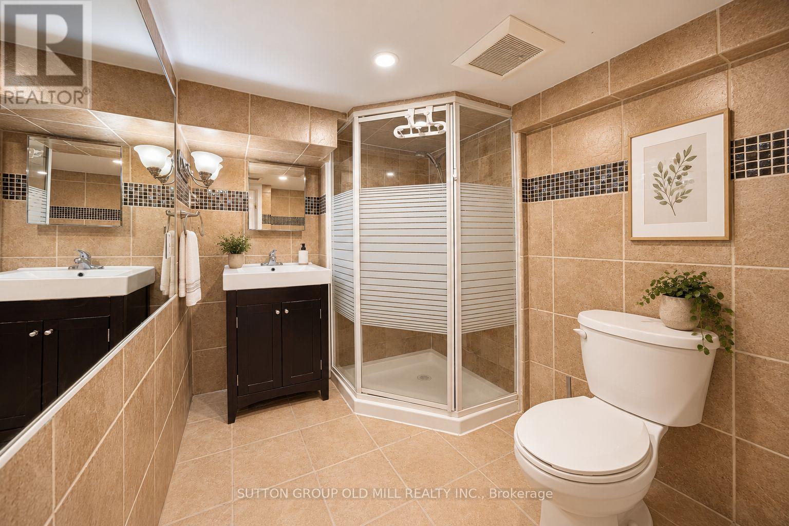 28 Holwood Avenue, Toronto, Ontario  M6M 1P5 - Photo 11 - W13868650