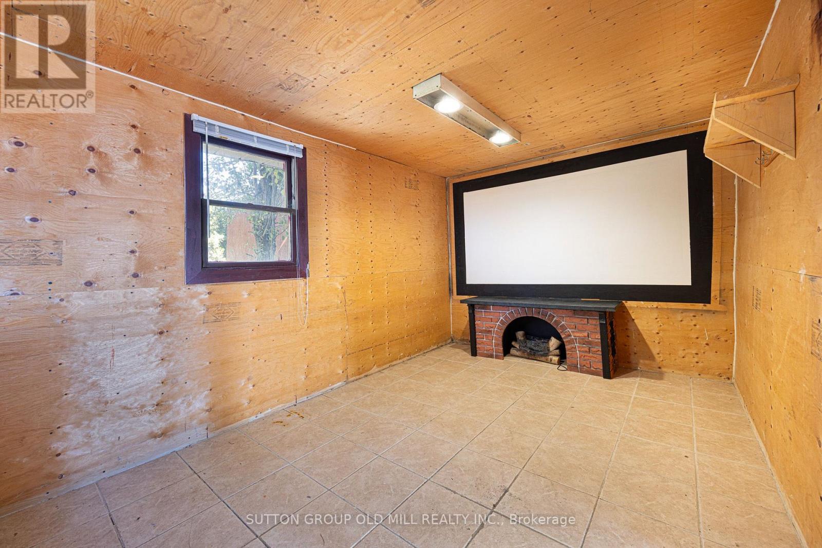 28 Holwood Avenue, Toronto, Ontario  M6M 1P5 - Photo 19 - W13868650