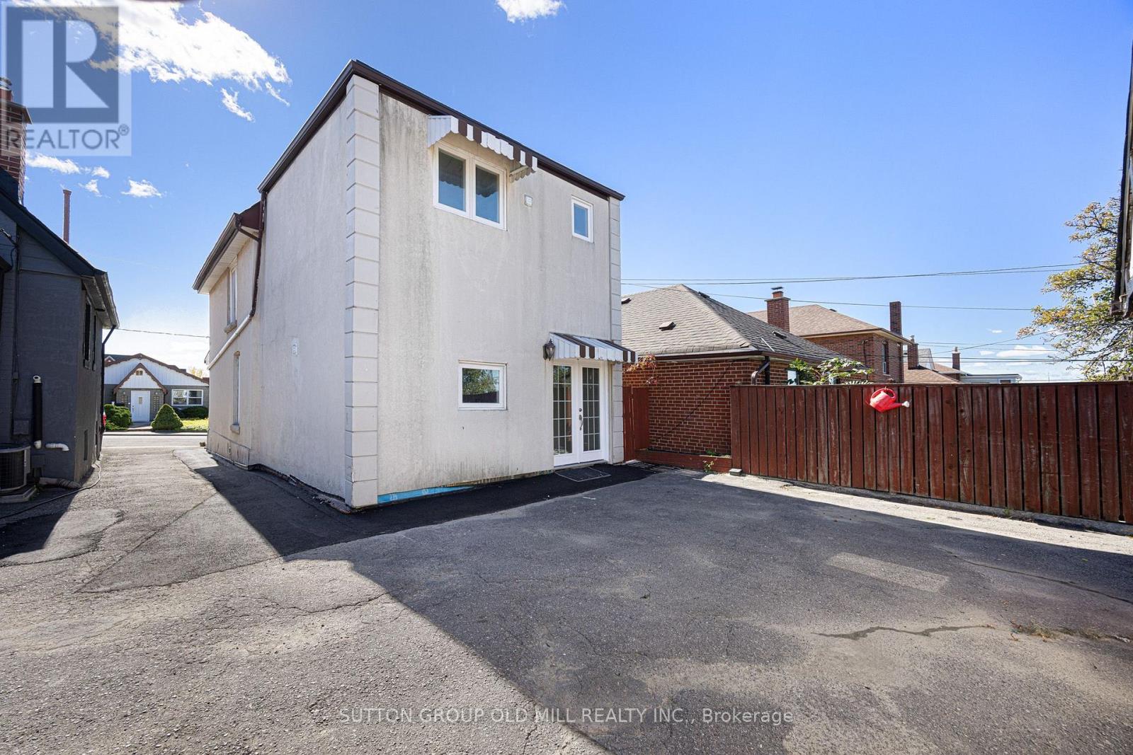 28 Holwood Avenue, Toronto, Ontario  M6M 1P5 - Photo 20 - W13868650