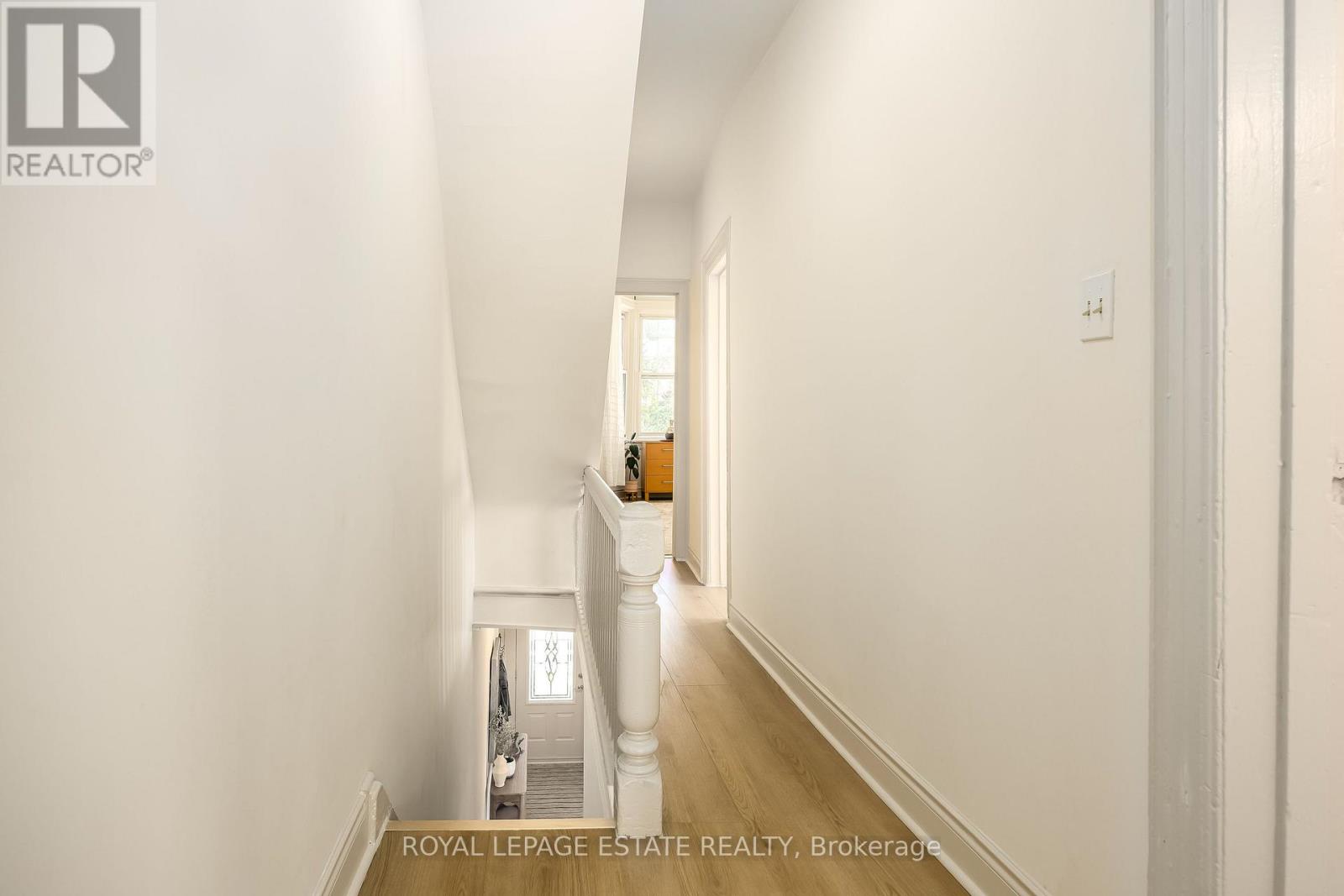 74 Edwin Avenue, Toronto, Ontario  M6P 3Z6 - Photo 13 - W13868654