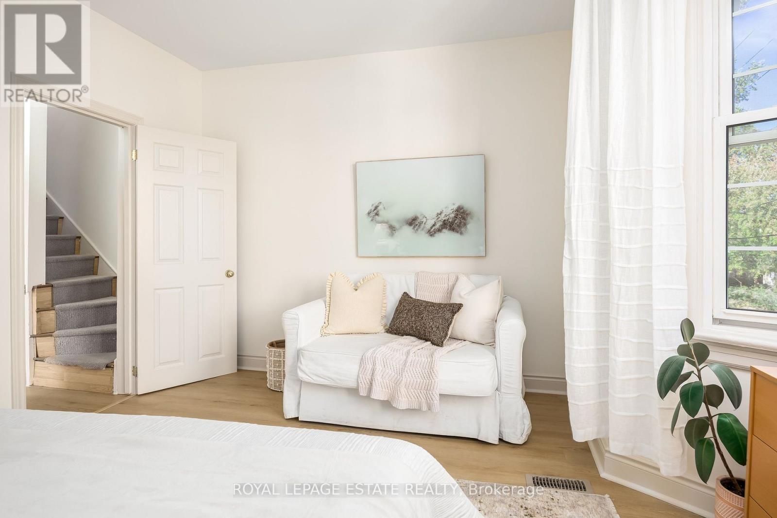 74 Edwin Avenue, Toronto, Ontario  M6P 3Z6 - Photo 18 - W13868654
