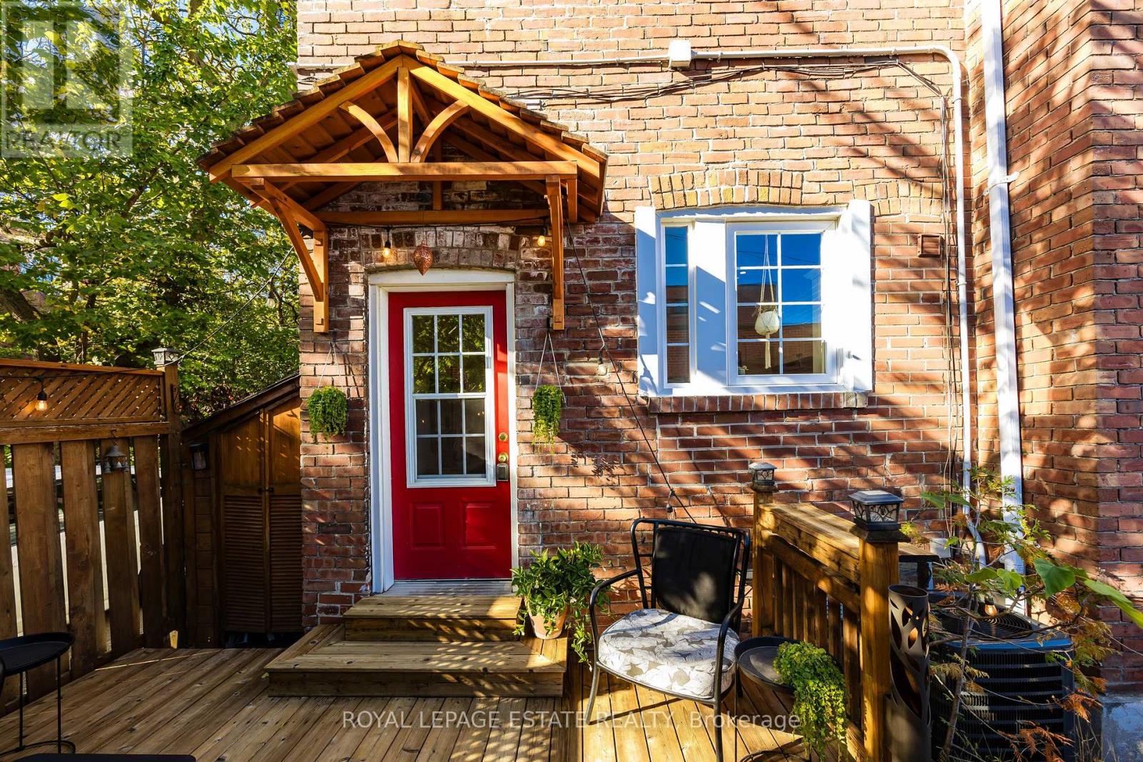 74 Edwin Avenue, Toronto, Ontario  M6P 3Z6 - Photo 42 - W13868654