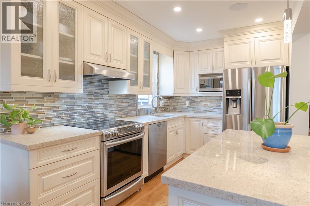 8 Cameron Avenue, Dundas, Ontario  L9H 1P5 - Photo 7 - 40869432