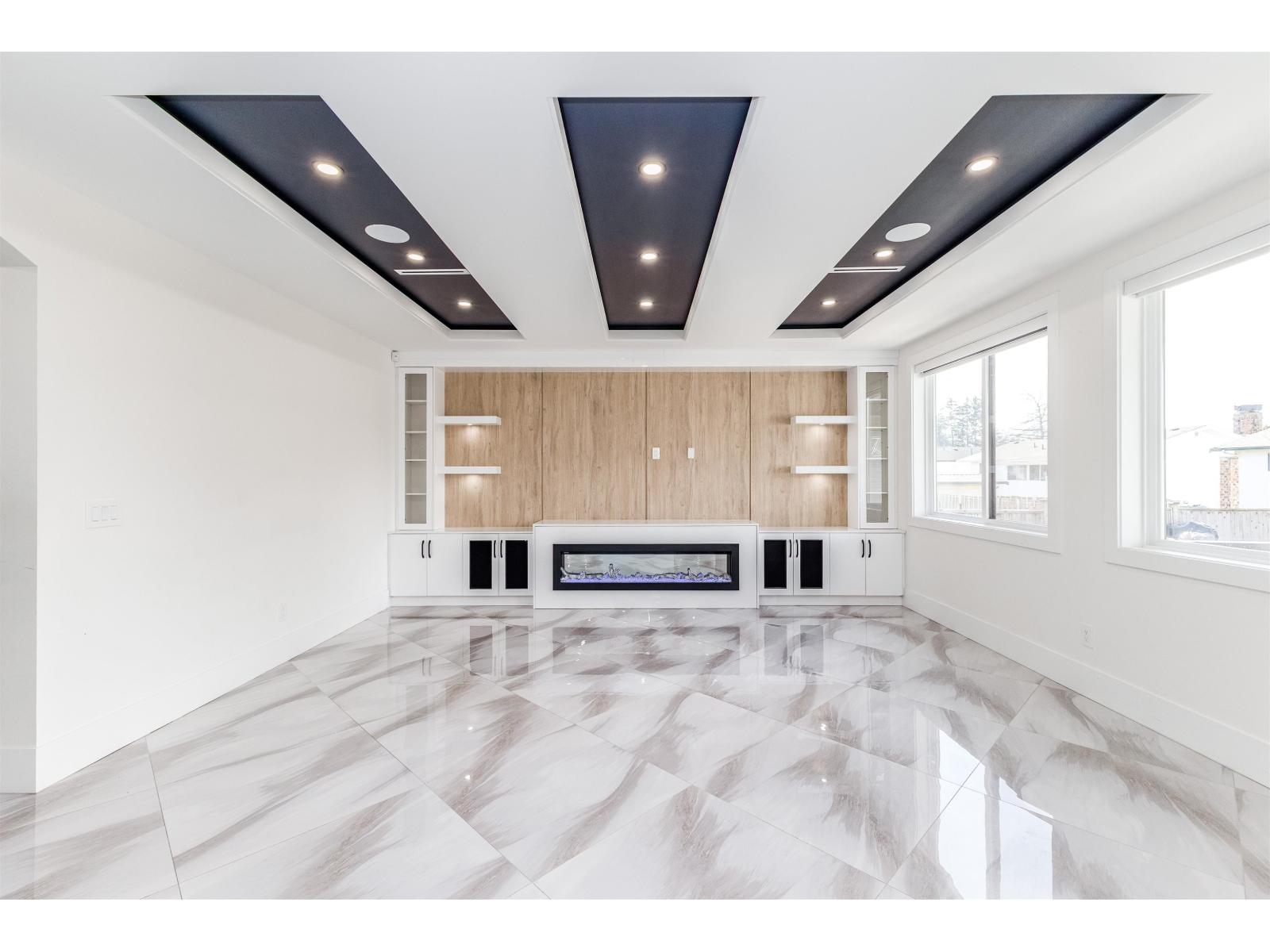 3265 SATURNA CRESCENT