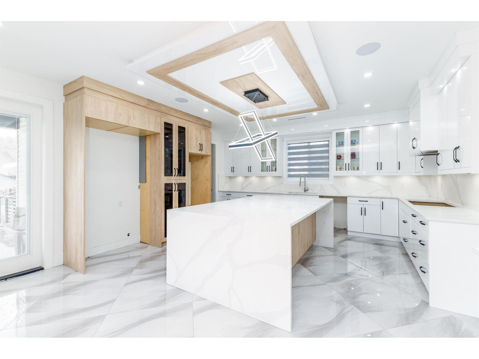 3265 SATURNA CRESCENT
