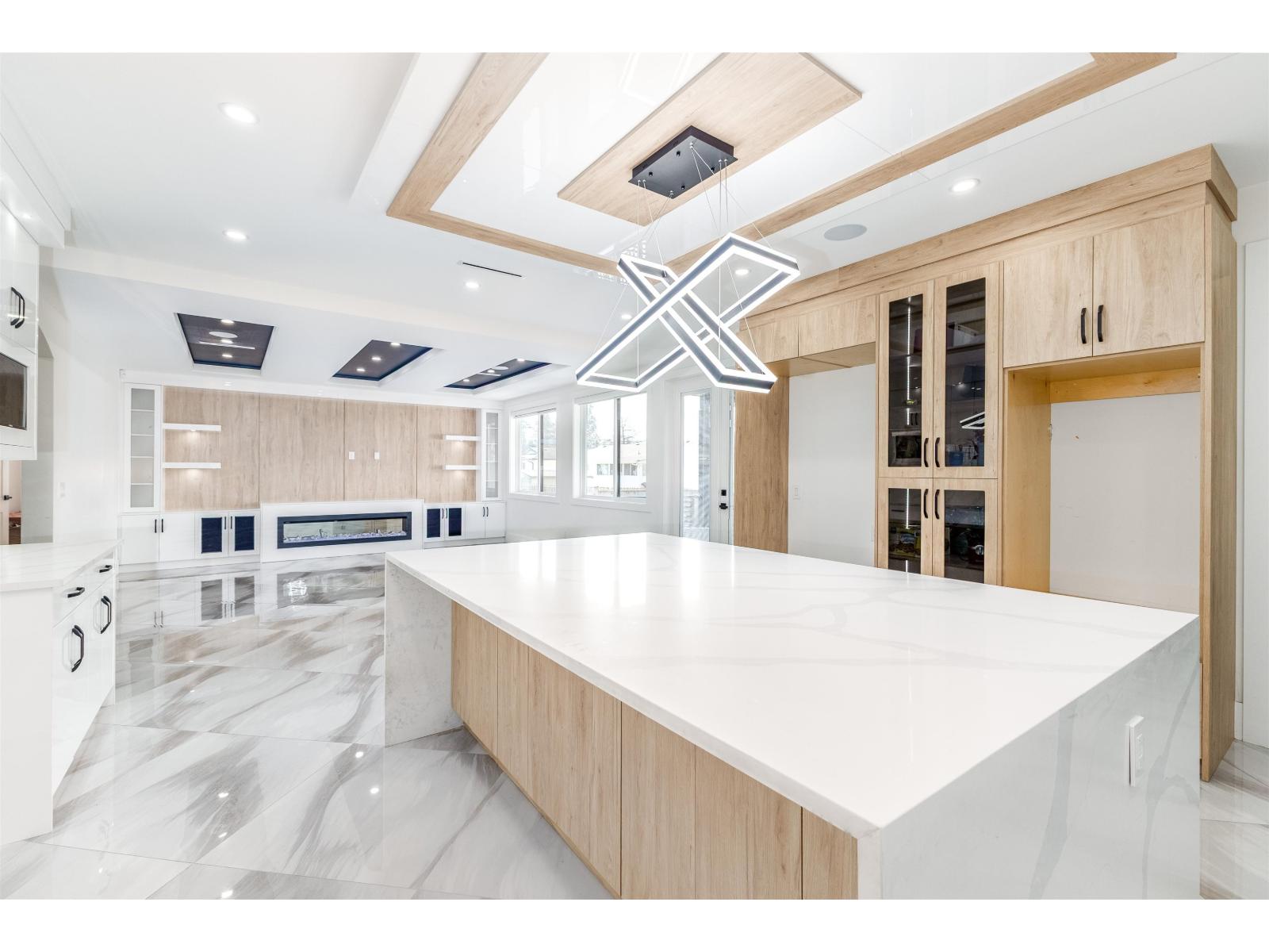 3265 SATURNA CRESCENT