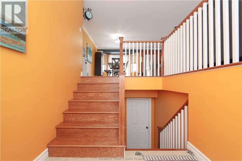 2460 Emily Street, Sudbury, Ontario  P3A 2L3 - Photo 4 - 2130802