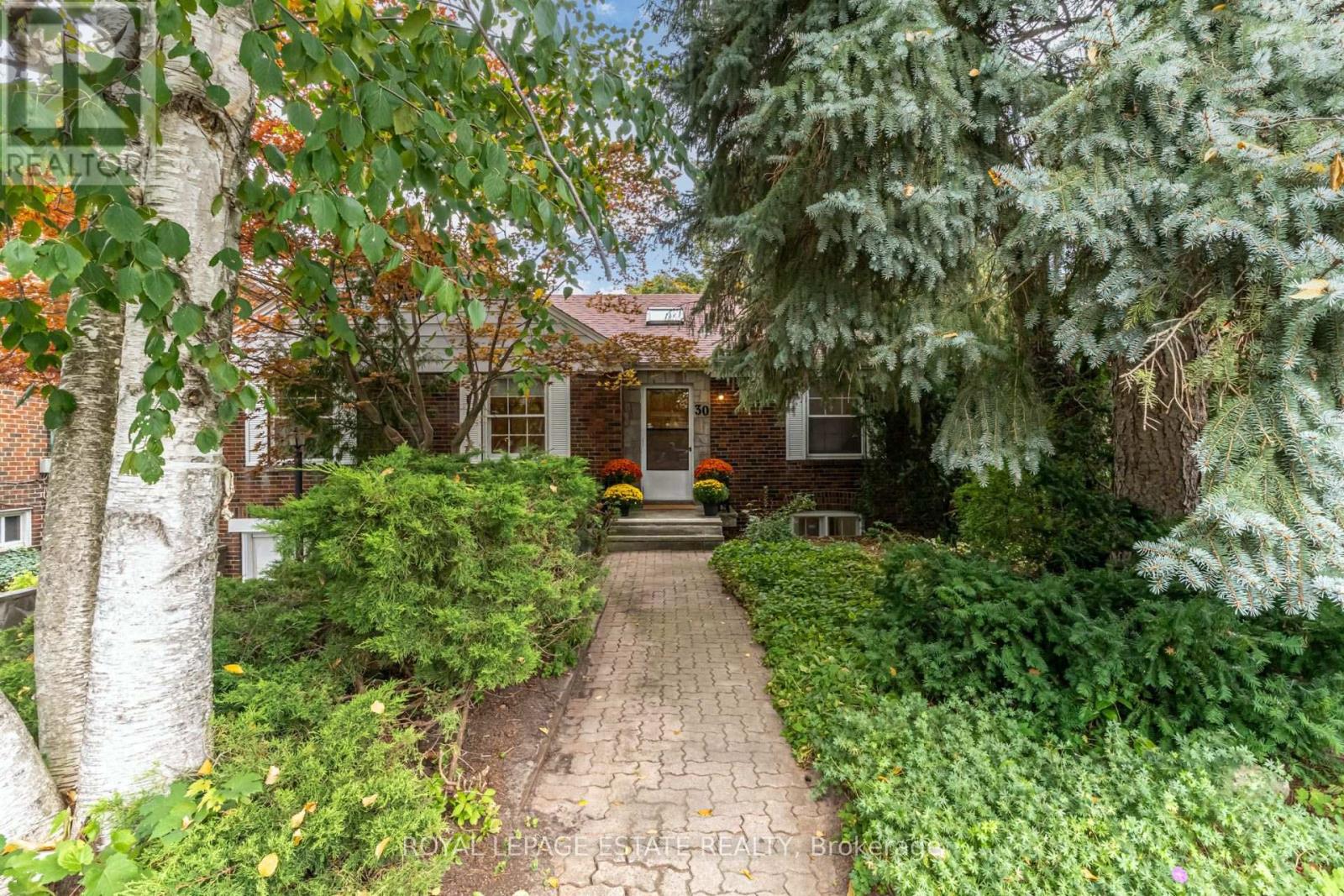 30 BARBARA CRESCENT, Toronto, Ontario