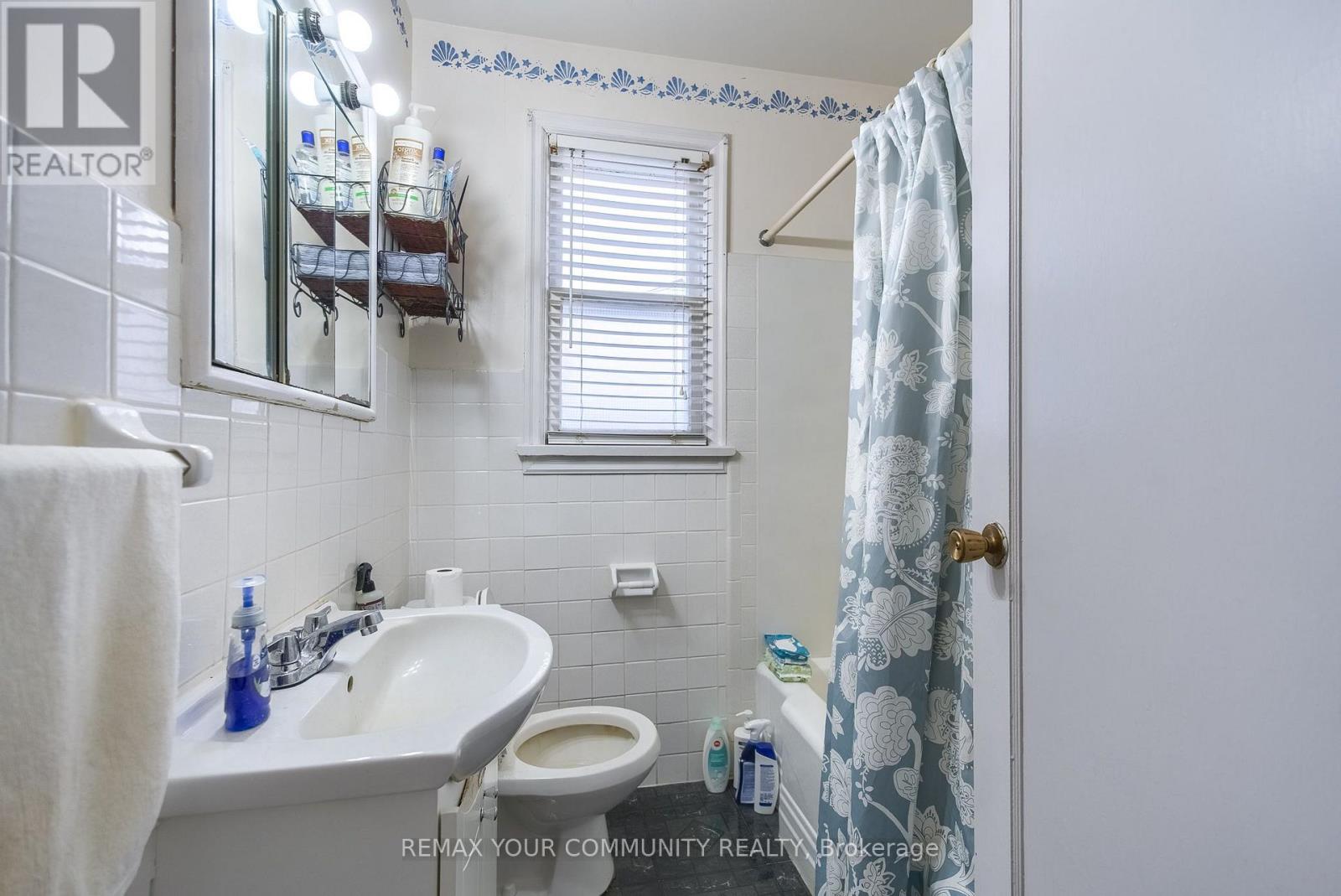 374 Penn Avenue, Newmarket, Ontario  L3Y 2S9 - Photo 15 - N13868110