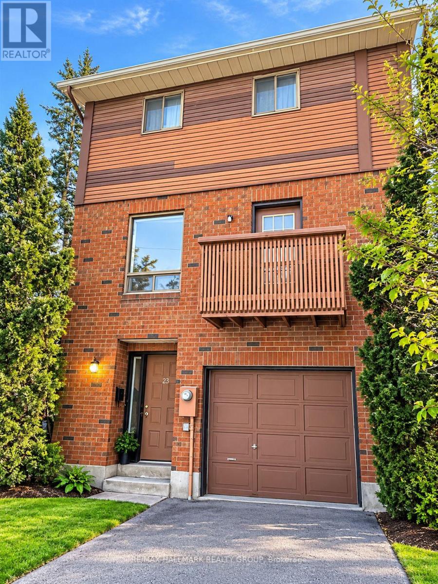 23 Black Forest Lane, Ottawa, Ontario  K2H 9E6 - Photo 1 - X13868798