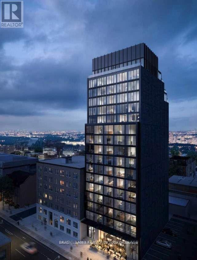 406 - 458 RICHMOND STREET W