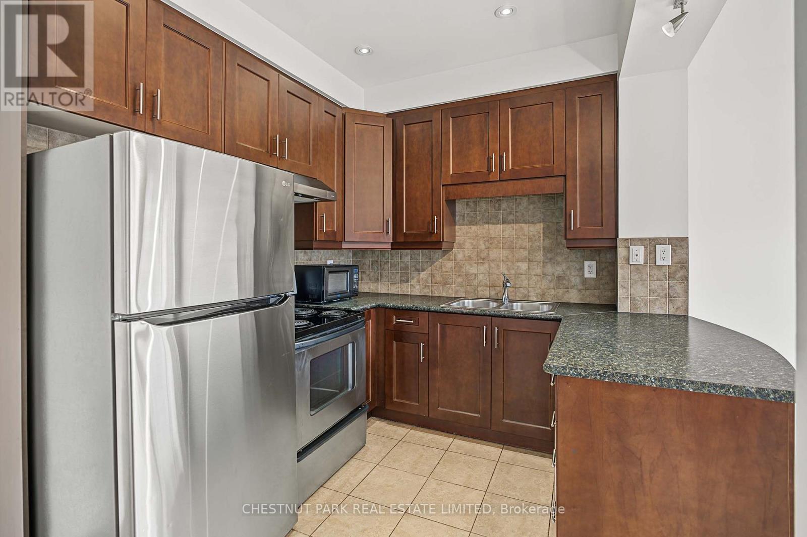 Main - 48 Grace Street, Toronto, Ontario  M6J 2S2 - Photo 2 - C13868840