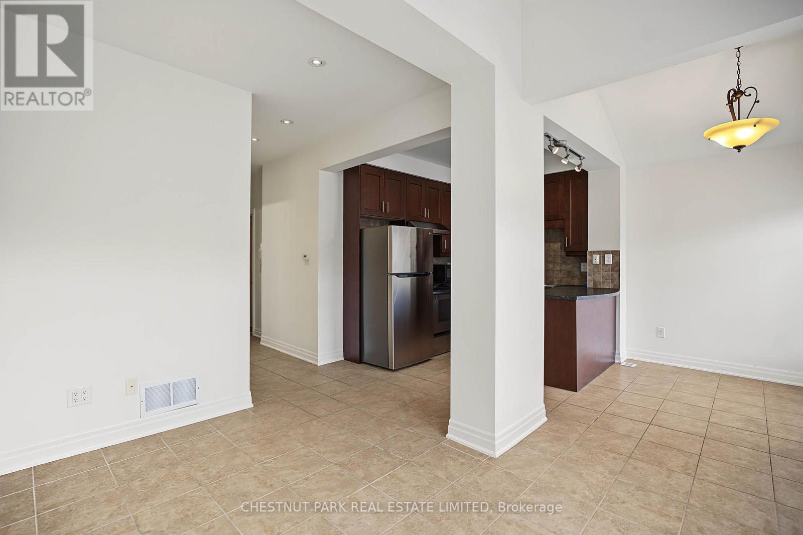 Main - 48 Grace Street, Toronto, Ontario  M6J 2S2 - Photo 6 - C13868840