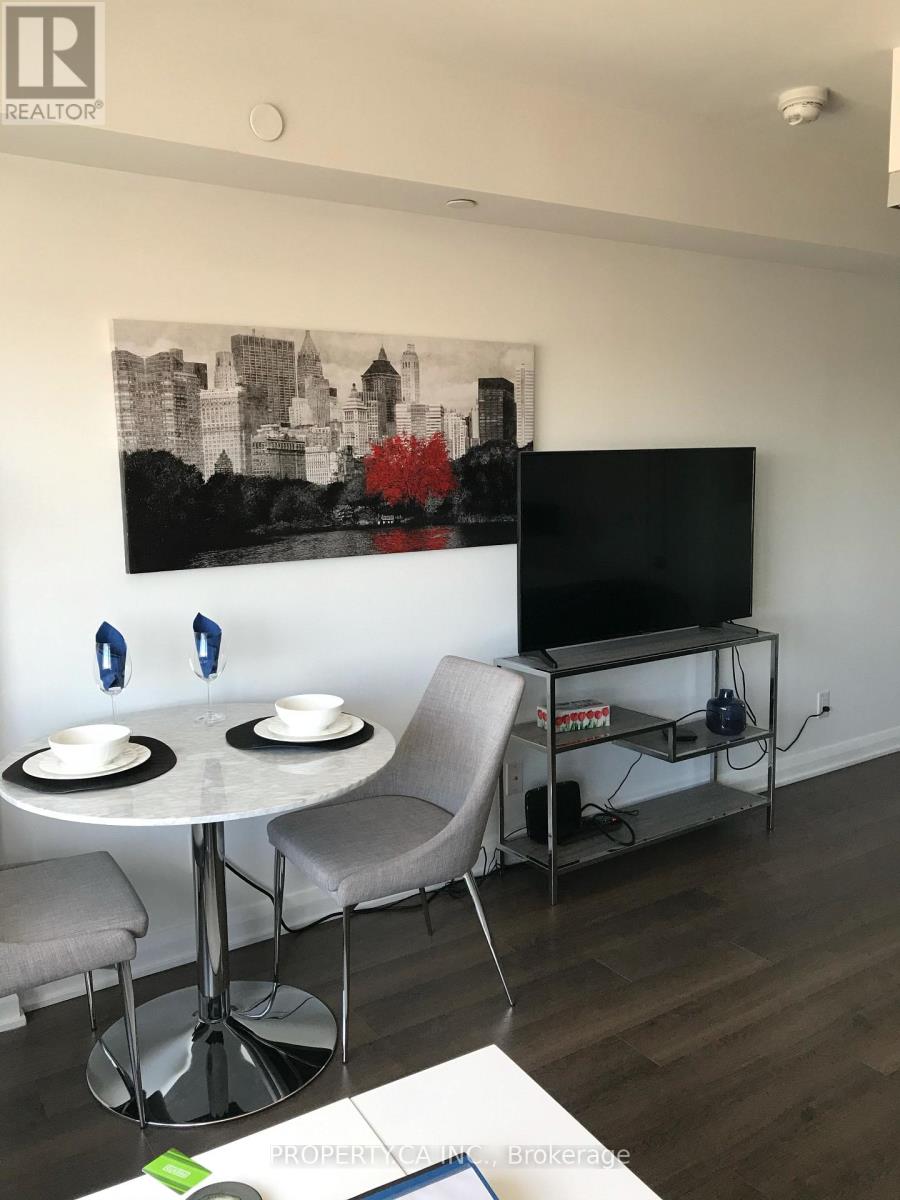 2401 - 155 Yorkville Avenue, Toronto, Ontario  M5R 0B4 - Photo 5 - C13868886