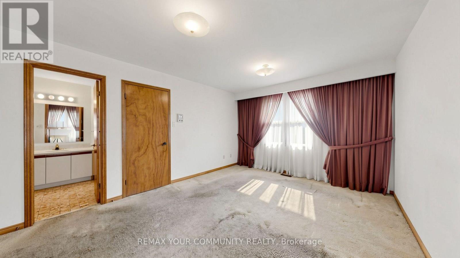 2 Trimontium Crescent, Toronto, Ontario  M4C 5N7 - Photo 24 - E13868744