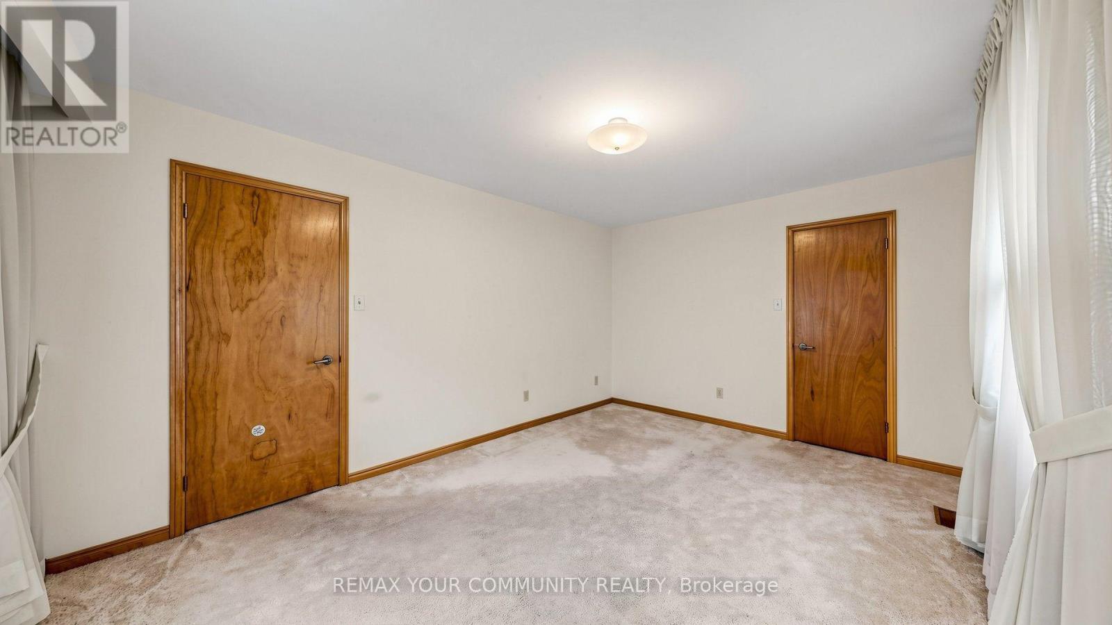 2 Trimontium Crescent, Toronto, Ontario  M4C 5N7 - Photo 29 - E13868744