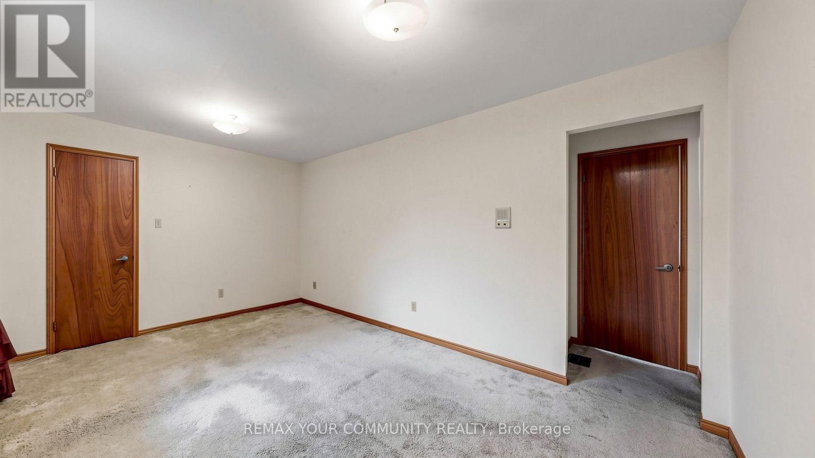 2 Trimontium Crescent, Toronto, Ontario  M4C 5N7 - Photo 34 - E13868744