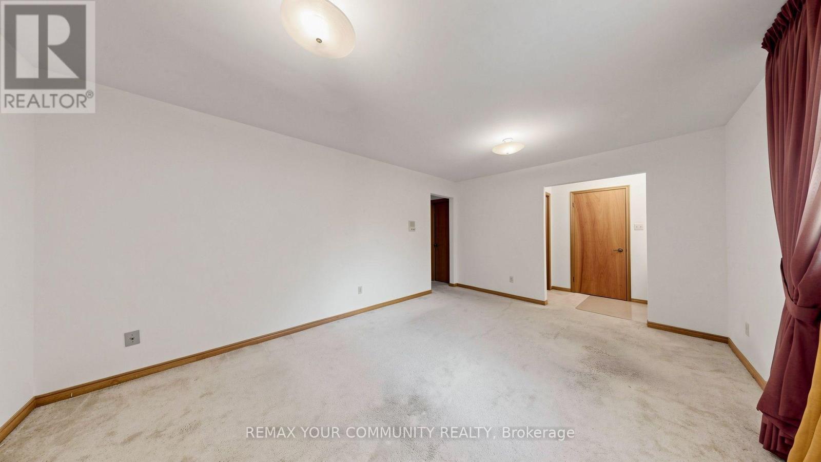 2 Trimontium Crescent, Toronto, Ontario  M4C 5N7 - Photo 36 - E13868744