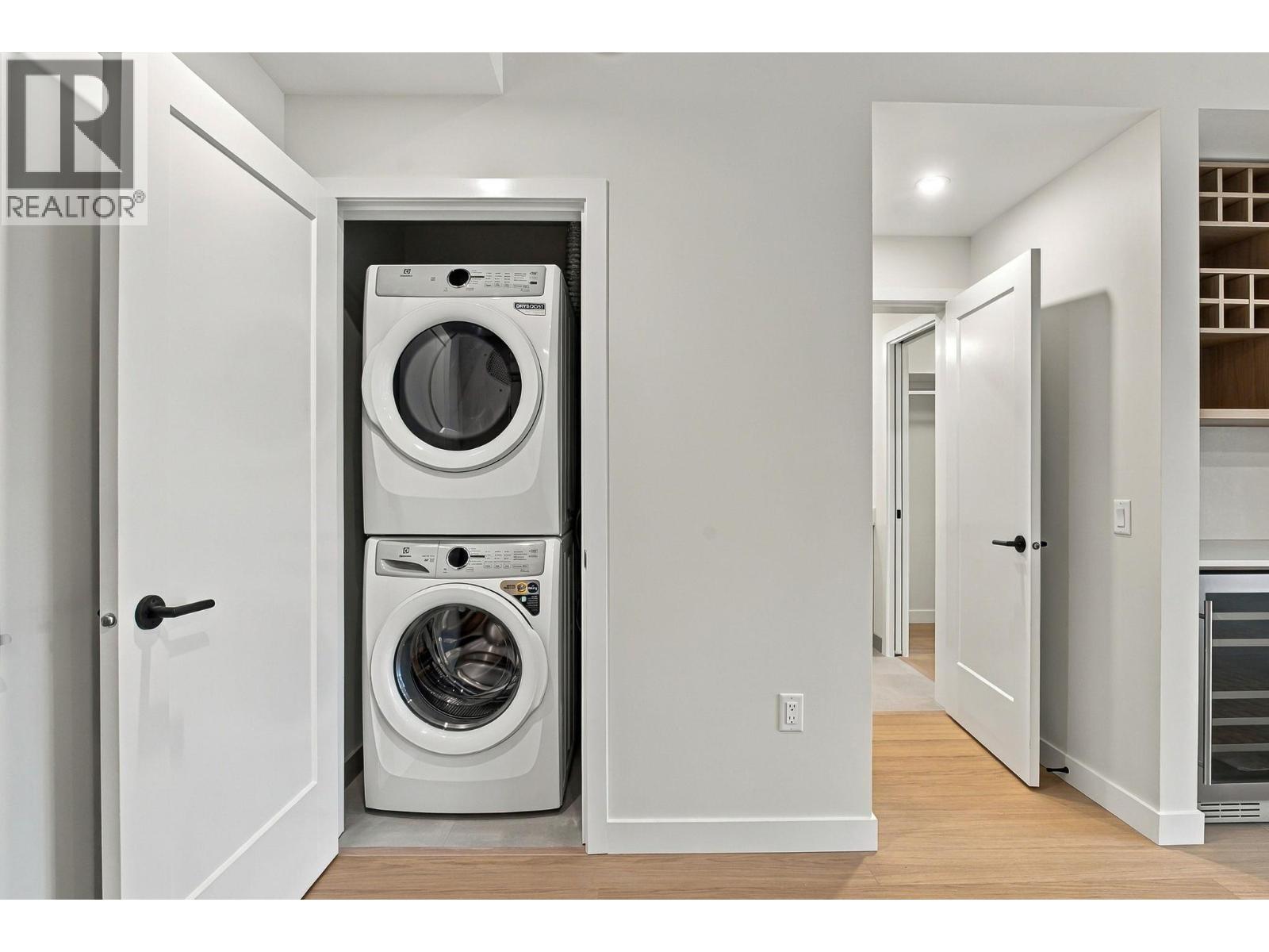 9654 Benchland Drive Unit# 306