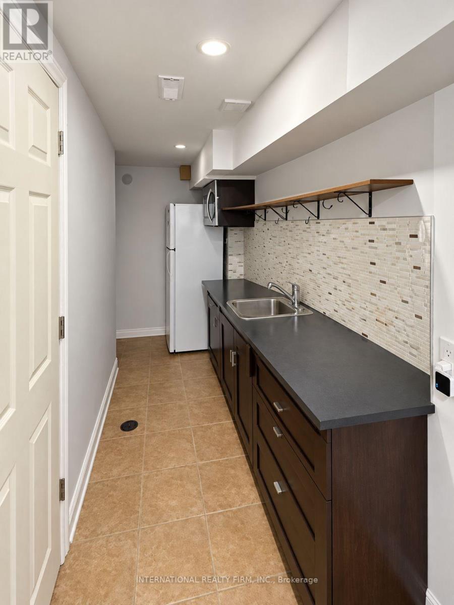 Basement - 16 Constellation Crescent, Richmond Hill, Ontario  L4C 8J7 - Photo 5 - N13868828