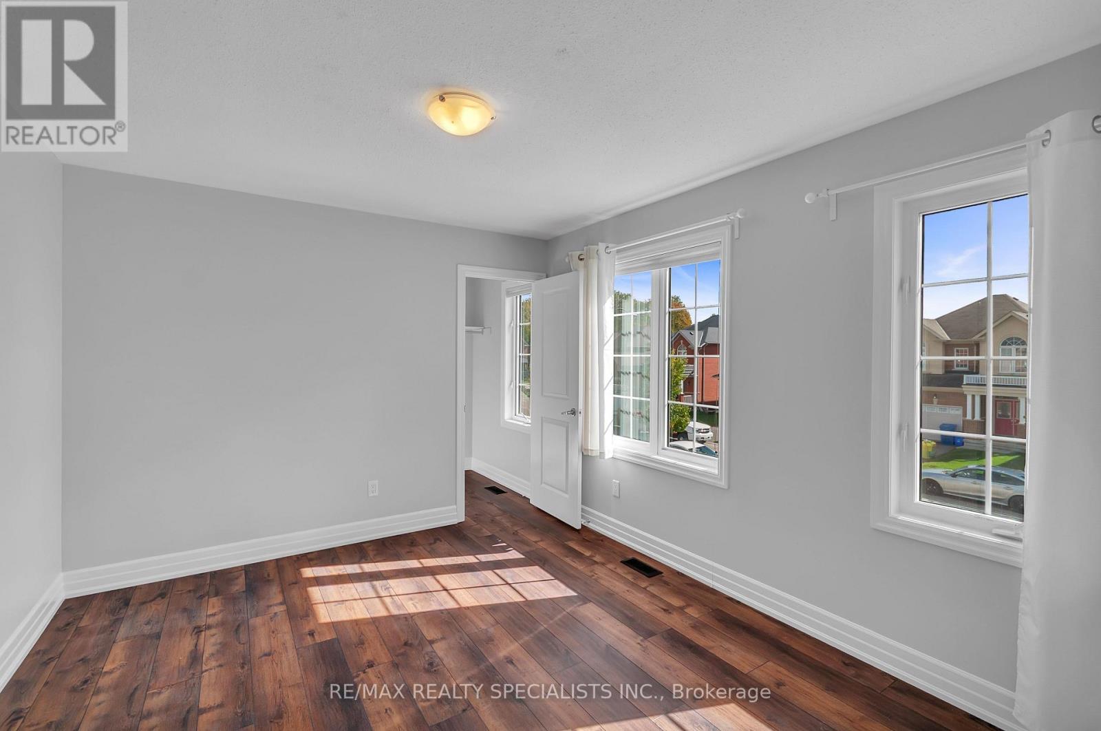 12 Greco Avenue, Georgina, Ontario  L4P 0G8 - Photo 18 - N13868866