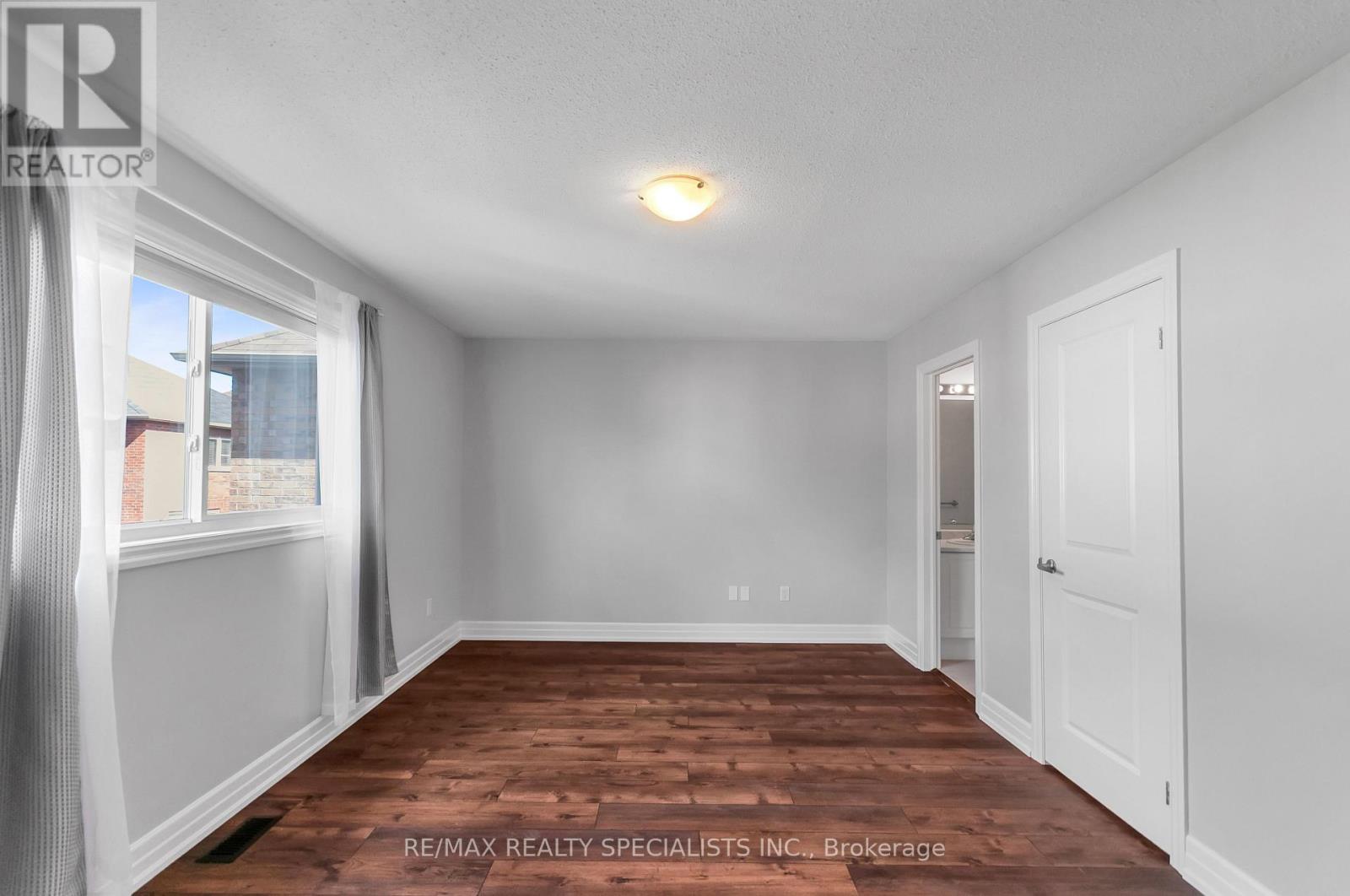12 Greco Avenue, Georgina, Ontario  L4P 0G8 - Photo 25 - N13868866