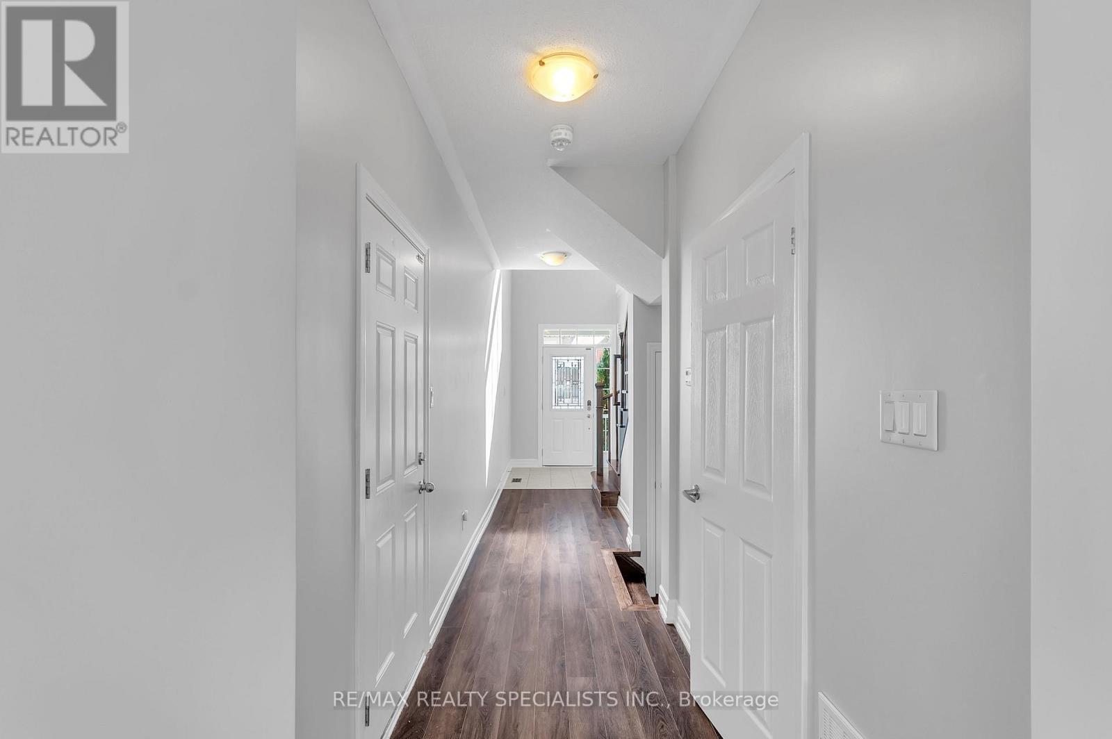 12 Greco Avenue, Georgina, Ontario  L4P 0G8 - Photo 7 - N13868866
