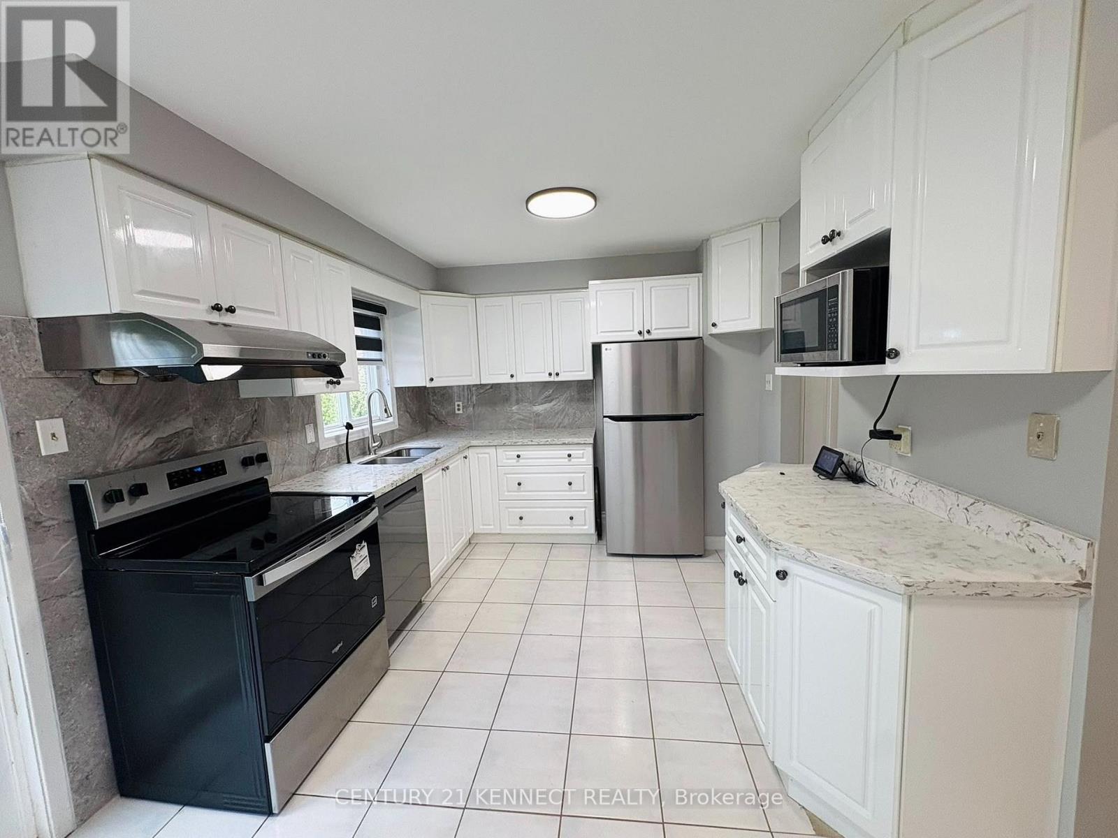 68 Larksmere Court, Markham (Milliken Mills West), Ontario  L3R 3R1 - Photo 4 - N13868906