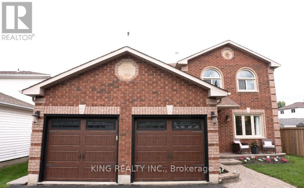 9 WHITEHORN CRESCENT, barrie (holly), Ontario
