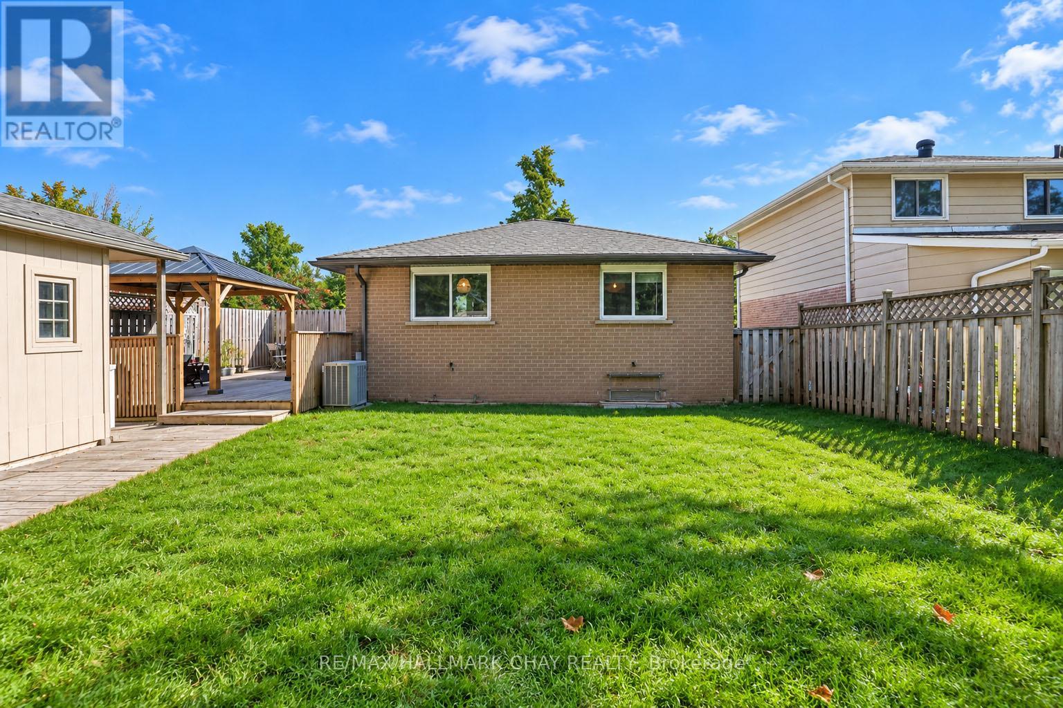 Lower - 11 Daphne Crescent, Barrie, Ontario  L4M 2Y7 - Photo 15 - S13868848