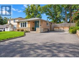 UPPER - 11 DAPHNE CRESCENT, Barrie, Ontario