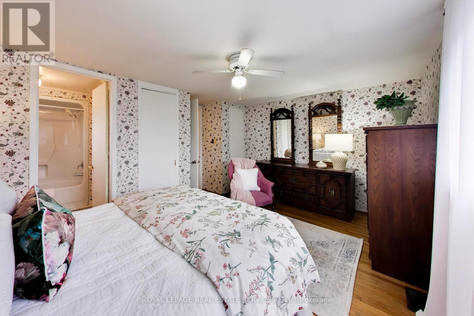 24 Elmvale Crescent, Toronto, Ontario  M9V 2B9 - Photo 10 - W13868712
