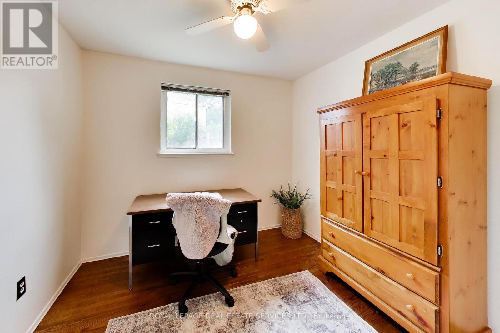 24 Elmvale Crescent, Toronto, Ontario  M9V 2B9 - Photo 17 - W13868712