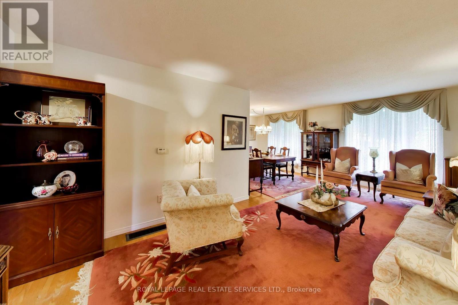 24 Elmvale Crescent, Toronto, Ontario  M9V 2B9 - Photo 4 - W13868712