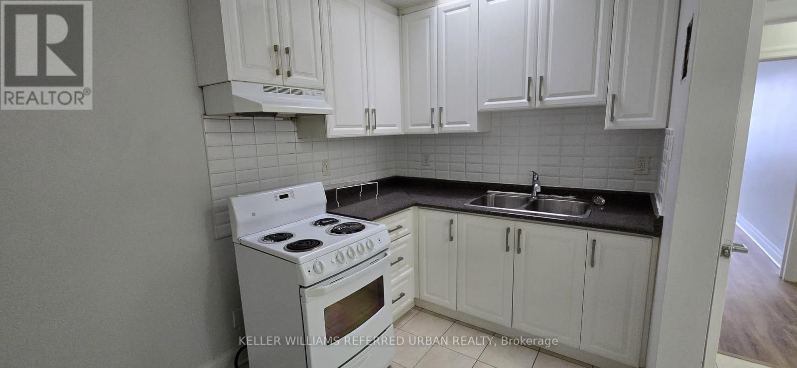 1 - 1854 Eglinton Avenue W, Toronto, Ontario  M6E 3X6 - Photo 8 - W13868718