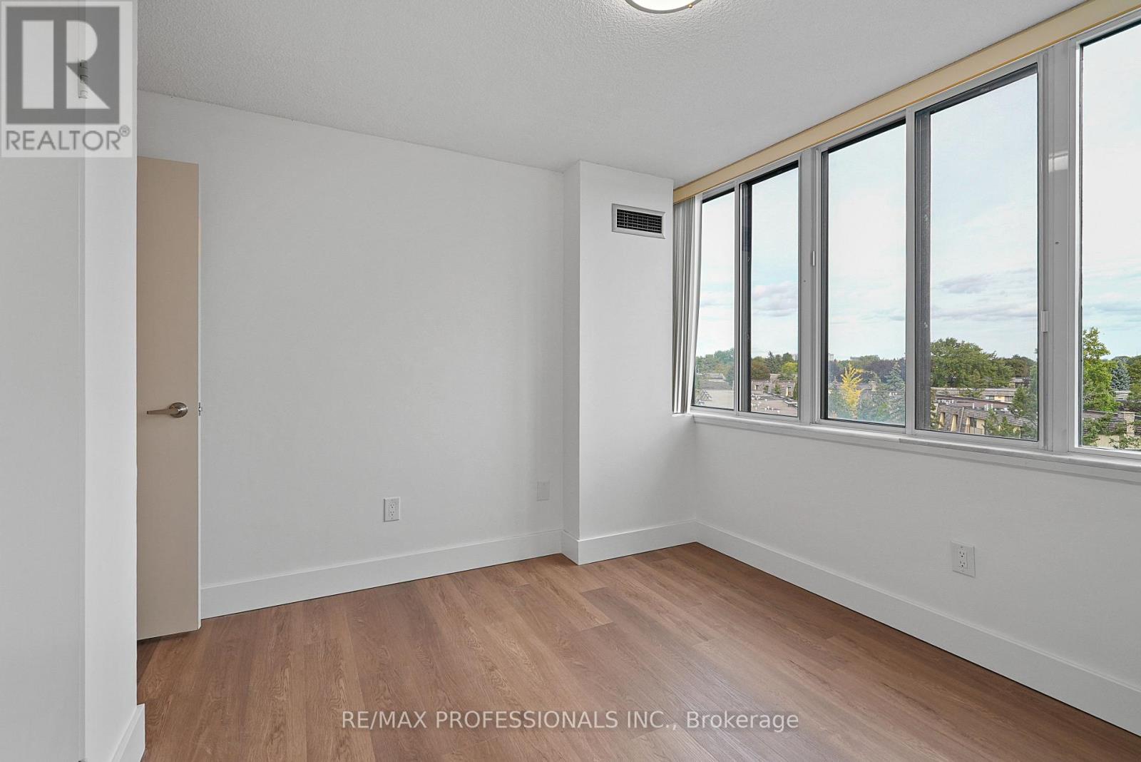 510 - 1320 Mississauga Valley Boulevard, Mississauga, Ontario  L5A 3S9 - Photo 31 - W13868786