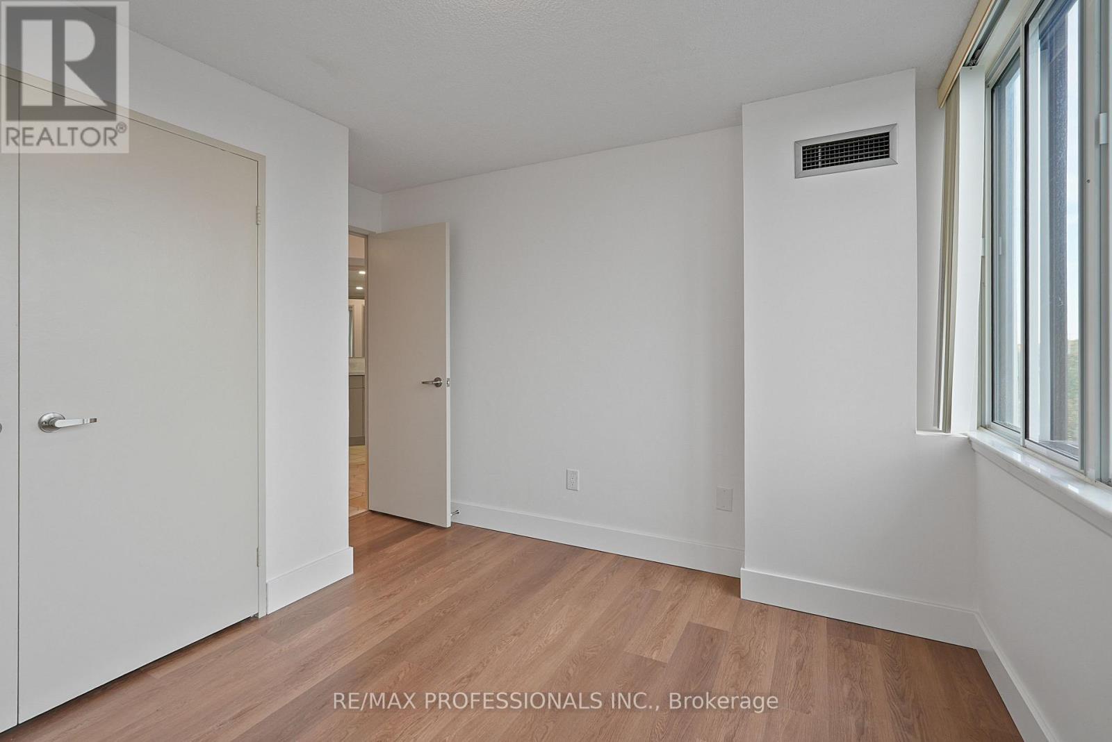 510 - 1320 Mississauga Valley Boulevard, Mississauga, Ontario  L5A 3S9 - Photo 32 - W13868786