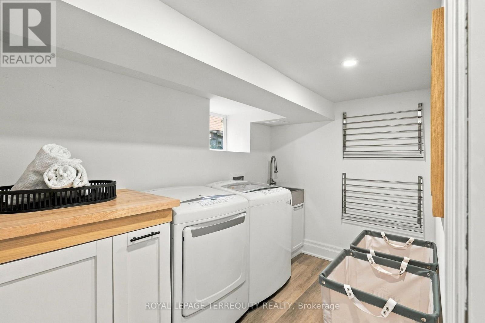 112 Maria Street, Toronto, Ontario  M6P 1W4 - Photo 24 - W13868834