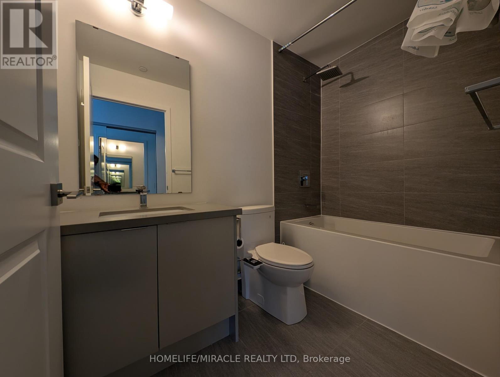 310 - 297 Oak Walk Drive, Oakville, Ontario  L6H 6Z3 - Photo 20 - W13868910